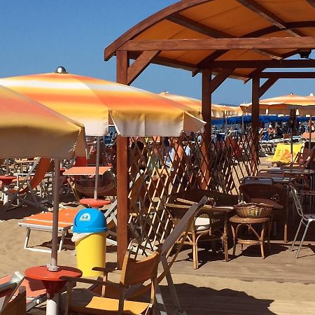 Hotel Lido Фолоника Екстериор снимка