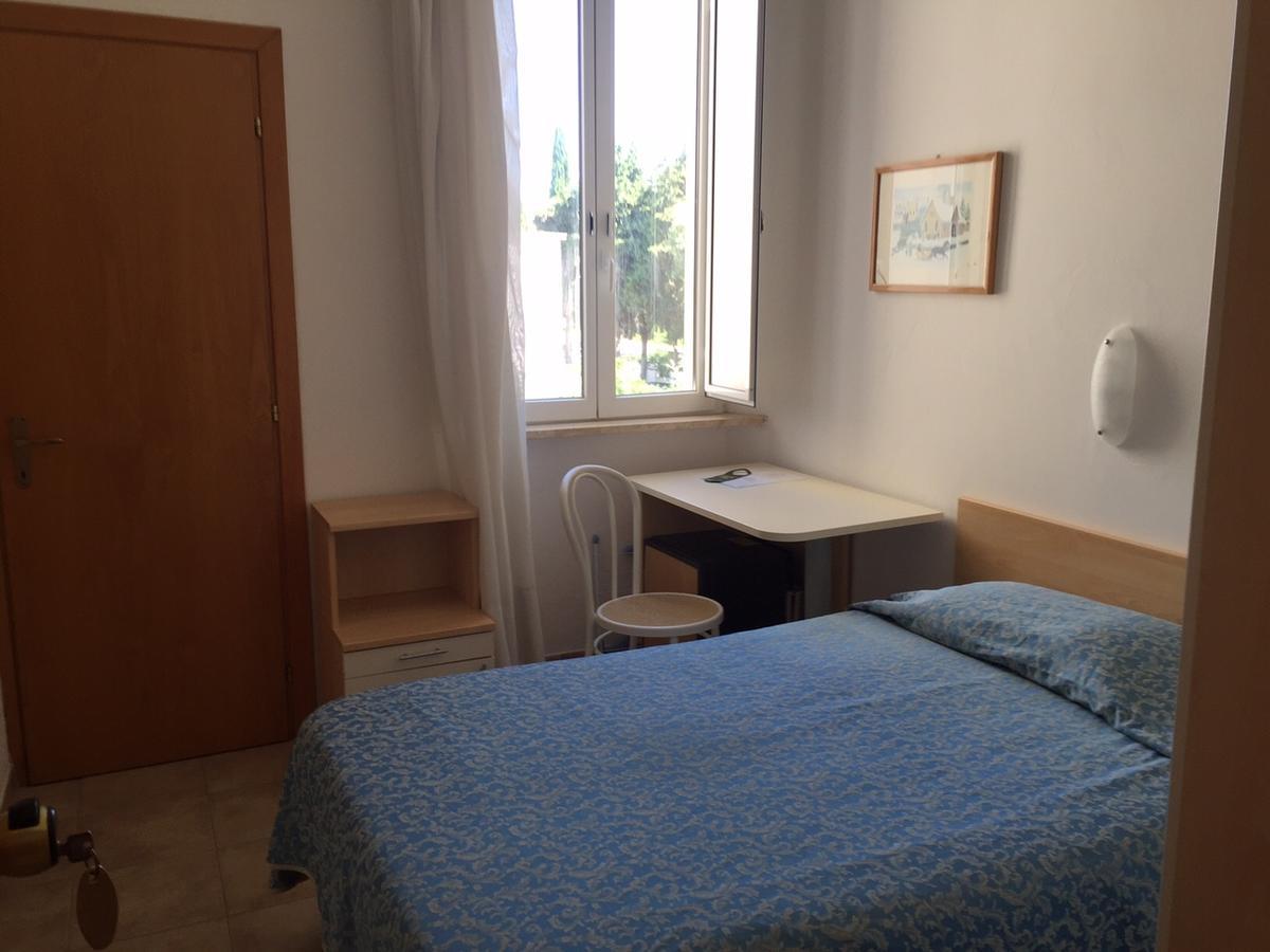 Hotel Lido Фолоника Екстериор снимка